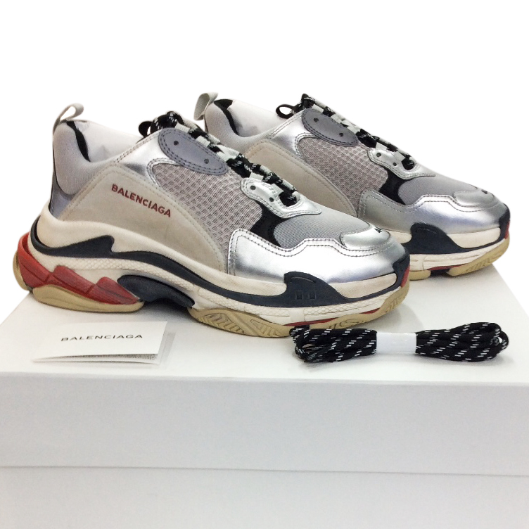 Triple S Trainers Black Red in 2019 Sneakers Balenciaga Luxury